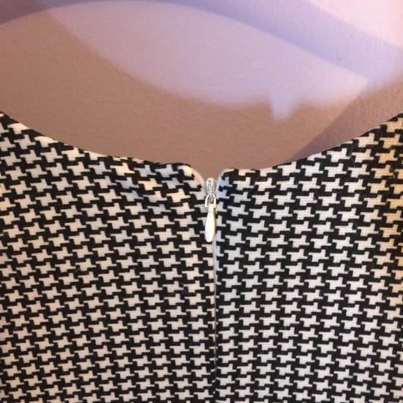 Sharp Black and White Houndstooth Slimline Dress Square Neckline - Picture 10 of 13